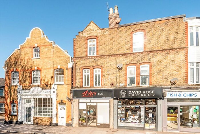 1 Bedroom Flat For Sale In High Street, Hampton Hill, TW12