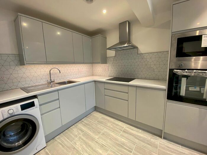 2 Bedroom Flat To Rent In Guildford Street, Luton, LU1