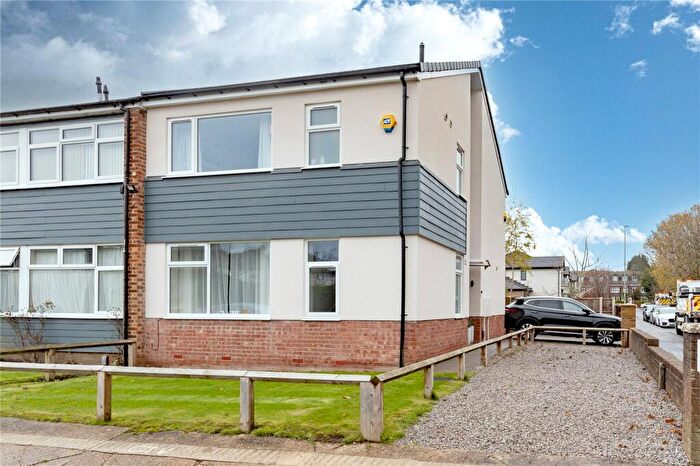 3 Bedroom Town House For Sale In High Moor Court, Leeds, West Yorkshire, LS17