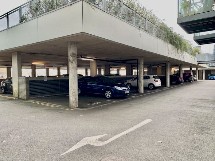 2 Bedroom Apartment To Rent In Horizon Building, Southsea, PO4