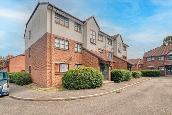 1 Bedroom Flat For Sale In Unicorn Walk, Greenhithe, Kent, DA9