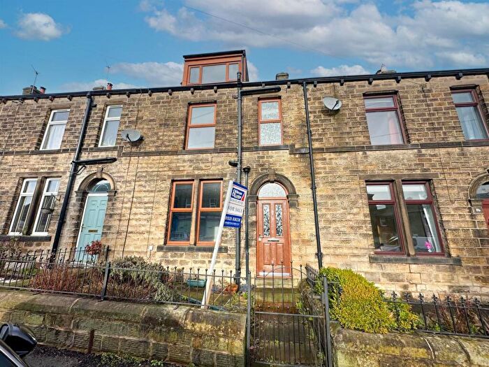 3 Bedroom Terraced House For Sale In Skipton Road, Silsden, BD20