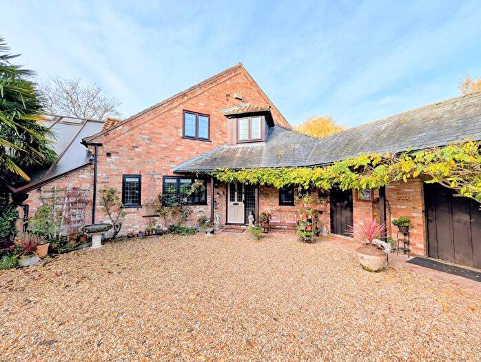 4 Bedroom Detached House For Sale In Newbridge Lane, Covenham, LN11