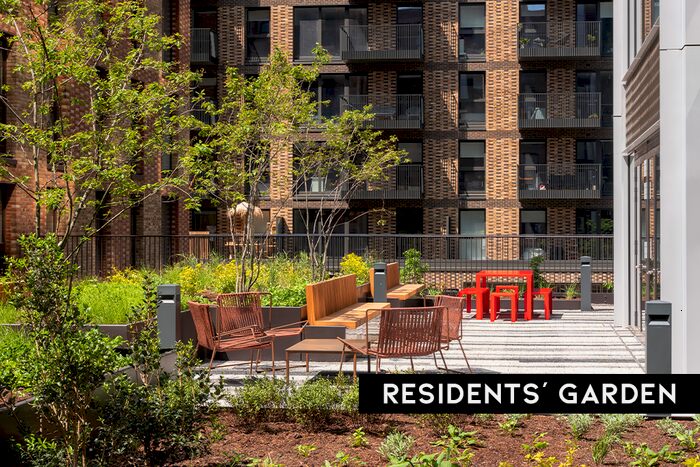 Studio To Rent In , New Lion Way, London, SE17