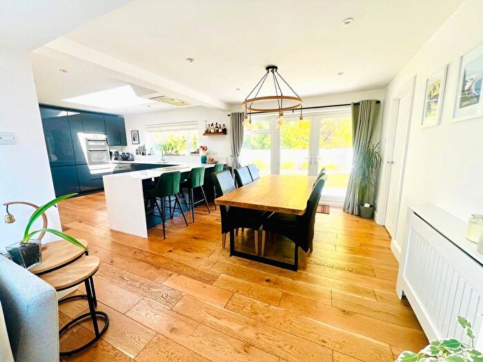 4 Bedroom Detached Bungalow For Sale In Nash Gardens, Dawlish, Devon, EX7