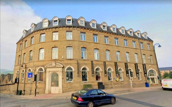 1 Bedroom Flat For Sale In Huddersfield Road, Mirfield, West Yorkshire, WF14