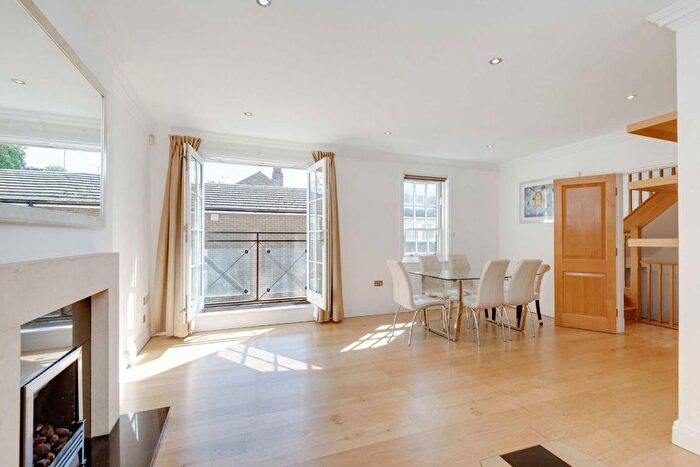 3 Bedroom Property To Rent In William Mews, London, SW1X