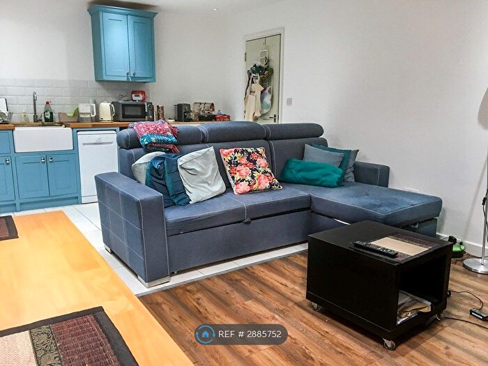 1 Bedroom Flat To Rent In Lee High Road, London, SE13
