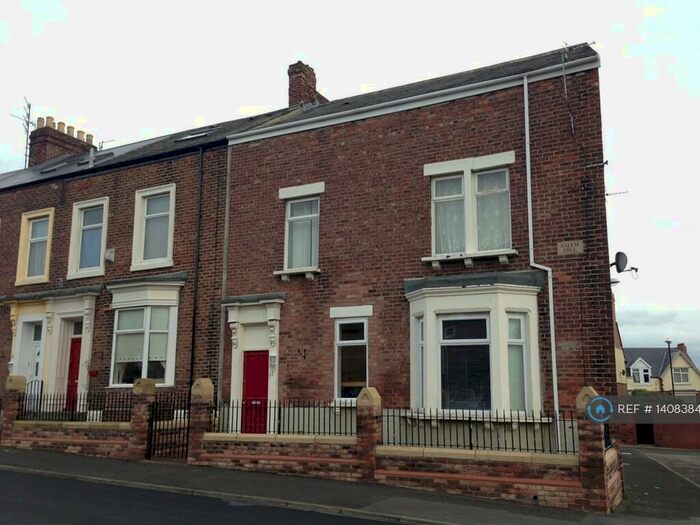 2 Bedroom Flat To Rent In Salem Hill, Sunderland, SR2