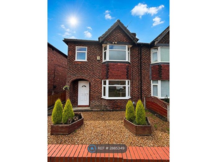 3 Bedroom Semi Detached House To Rent In Sandringham Road, Stockport, SK6