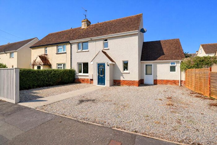 2 Bedroom Semi Detached House For Sale In Oaklea Crescent, Fremington, Barnstaple, Devon, EX31