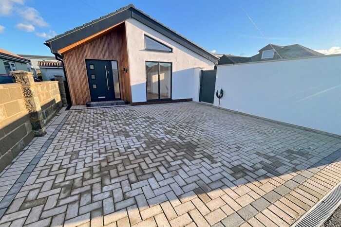 2 Bedroom House To Rent In Piddinghoe Avenue, BN10