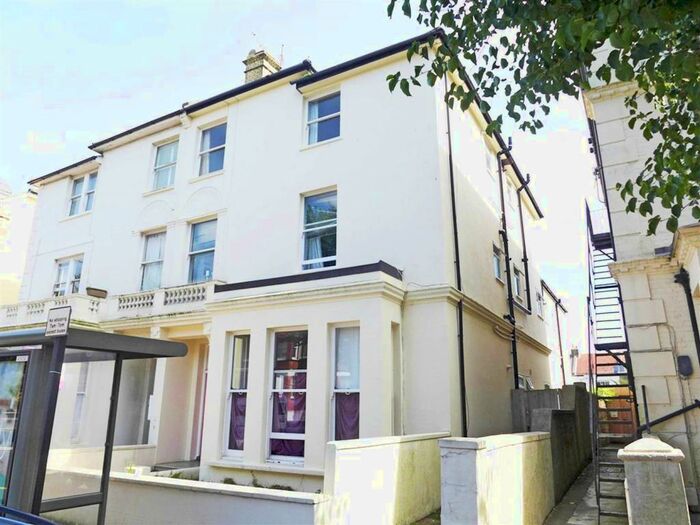 2 Bedroom Flat To Rent In Sackville Road, Hove, East Sussex, BN3