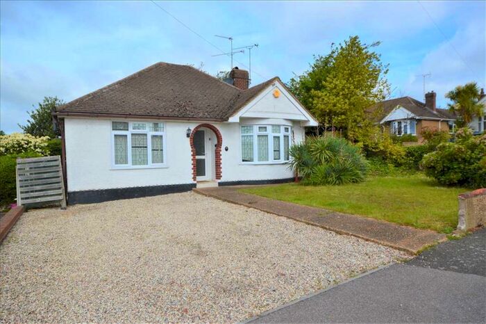 2 Bedroom Detached Bungalow To Rent In Chelmer Avenue, Rayleigh, SS6
