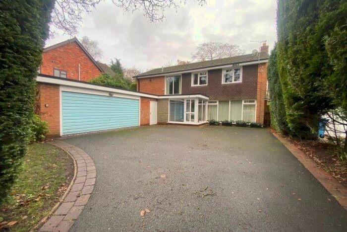 4 Bedroom Property To Rent In Claverdon Drive, Sutton Coldfield, B74