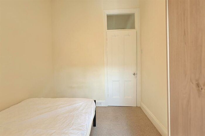 3 Bedroom Flat To Rent In Oakland Road, Jesmond, Newcaste Upon Tyne, NE2