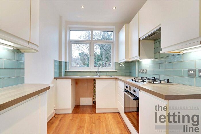 3 Bedroom House To Rent In Orchard Road, Enfield, EN3