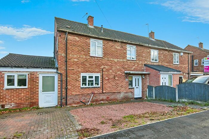 3 Bedroom Semi-Detached House For Sale In Kingsbury Road, Derby, DE22