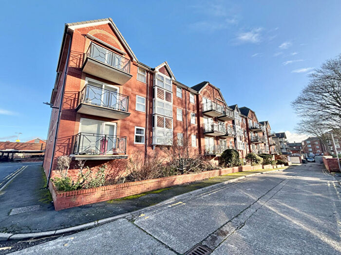 2 Bedroom Apartment For Sale In Ashton Garden Court, St Andrews Road North, Lytham St Annes, FY8