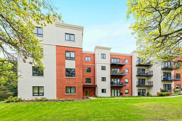 2 Bedroom Flat To Rent In London Road, Binfield, Bracknell, RG42