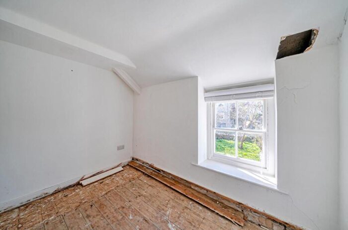 2 Bedroom Cottage For Sale In Bell Street, Swanage, BH19 - Photo 6