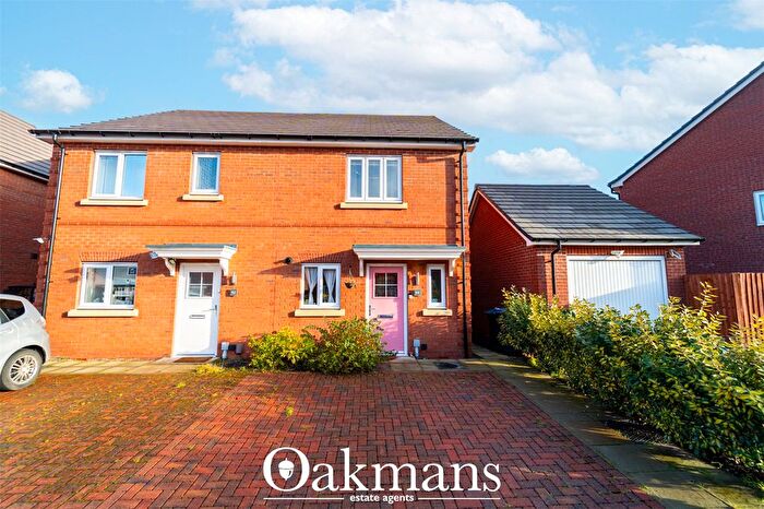 2 Bedroom Semi-Detached House For Sale In Hawthorn Way, Birmingham, West Midlands, B38