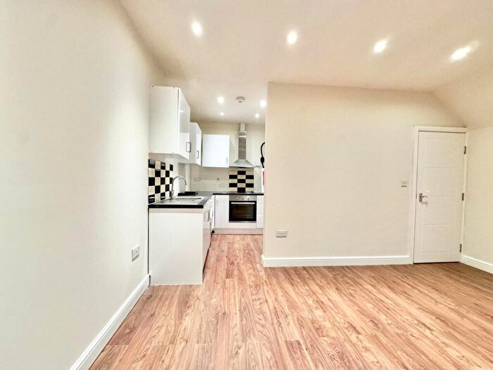 1 Bedroom Apartment To Rent In Peckham High Street, SE15