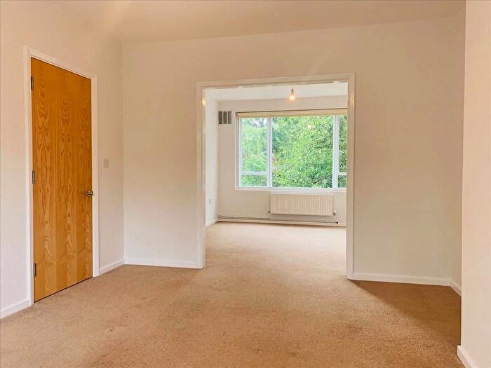 4 Bedroom Property To Rent In Stradella Road, Dulwich, London, SE24