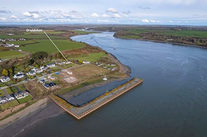 3 Bedroom Bungalow To Rent In Kiln Park, Burton, SA73