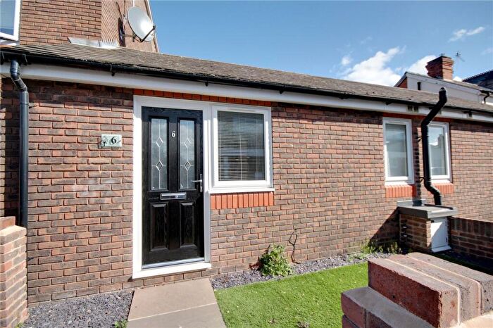 1 Bedroom Maisonette To Rent In Addlestone, Surrey, KT15