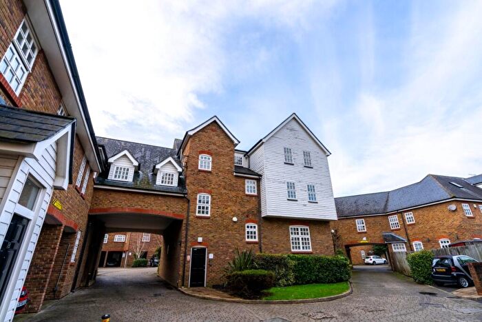 1 Bedroom Apartment To Rent In Faraday House, High Street, Rochester, Kent, ME1