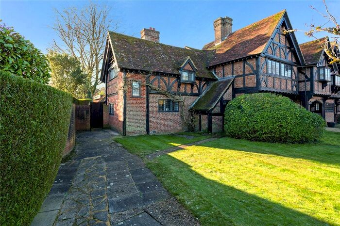 3 Bedroom End Of Terrace House For Sale In Crawley, Winchester, Hampshire, SO21