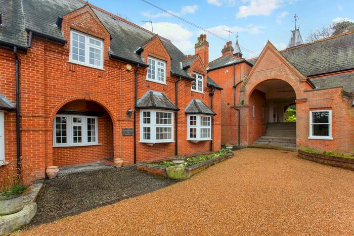 5 Bedroom Detached House To Rent In Longcross Road, Longcross, Chertsey KT16