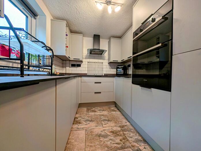 2 Bedroom Terraced House For Sale In Cwm Alarch, Glenboi, Mountain Ash, CF45