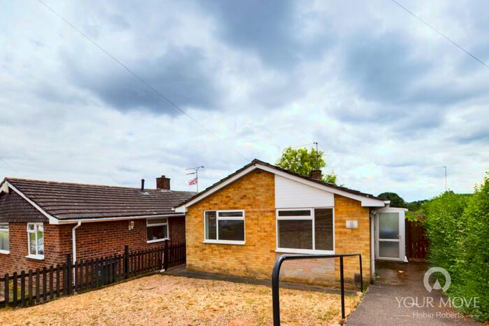 3 Bedroom Bungalow To Rent In Brackenhill Close, Northampton, NN2