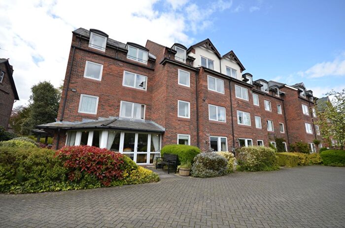 2 Bedroom Flat For Sale In Groby Road, Altrincham, WA14
