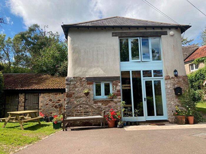 3 Bedroom End Of Terrace House To Rent In Chudleigh, Newton Abbot, TQ13