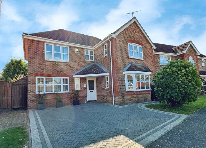 4 Bedroom Detached House For Sale In Pavitt Meadow, Galleywood, Chelmsford, CM2