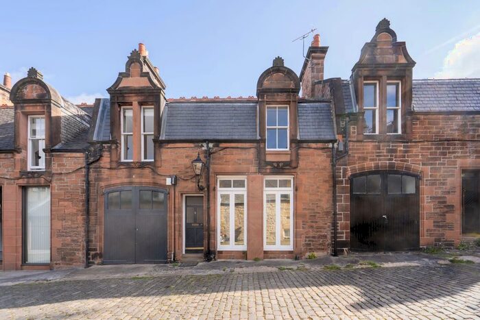 3 Bedroom Mews To Rent In Belford Mews, Edinburgh, EH4