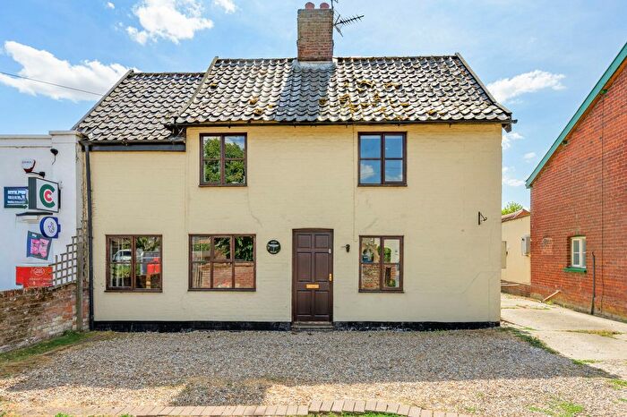 4 Bedroom Cottage For Sale In The Street, Pulham St. Mary, IP21