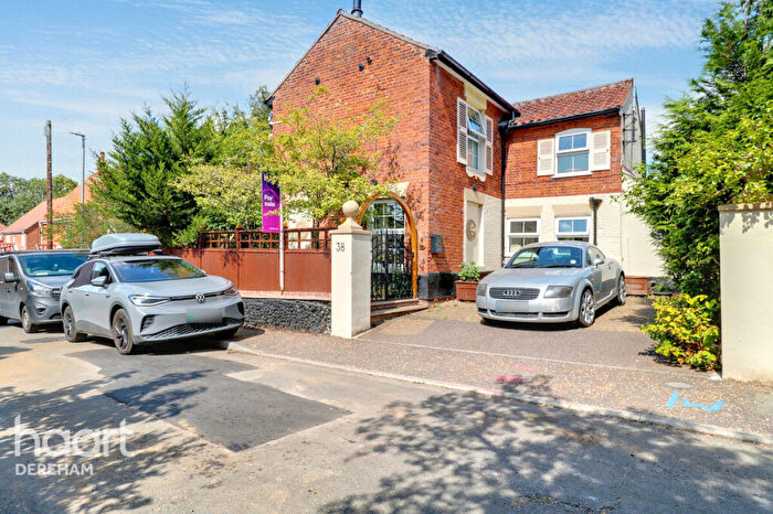 2 Bedroom Detached House For Sale In Elvin Road, Dereham, NR19