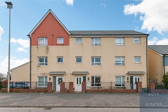 3 Bedroom Terraced House For Sale In Tillhouse Road, Exeter, EX5