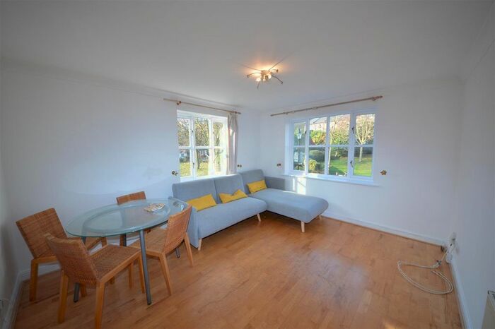 2 Bedroom Flat To Rent In Goddard Place, Tuffnell Park, N19
