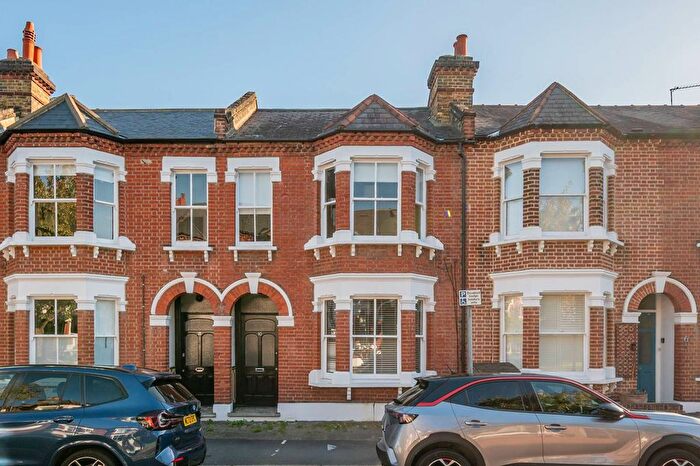 2 Bedroom Flat To Rent In Peckham Rye, Peckham Rye, London, SE15