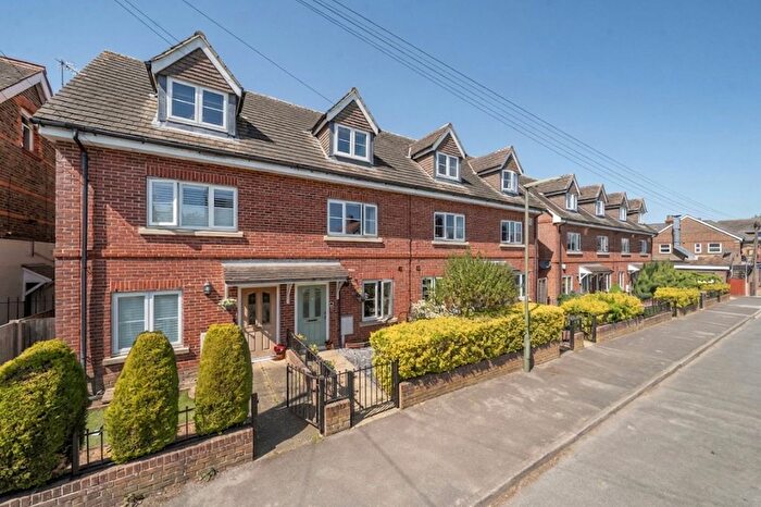 3 Bedroom Town House For Sale In Talbot Road, Lingfield, RH7