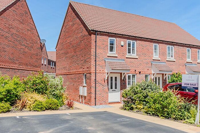 2 Bedroom End Of Terrace House For Sale In Mancetter Close, Kirby Muxloe, LE9