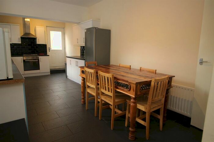 5 Bedroom Terraced House To Rent In Devonshire Place, Jesmond, Newcastle Upon Tyne, NE2