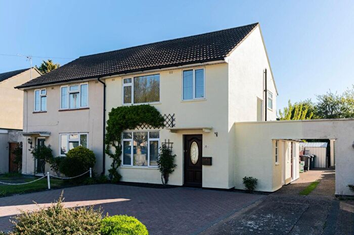 3 Bedroom Semi Detached House For Sale In Howard Road, Cambridge, CB5