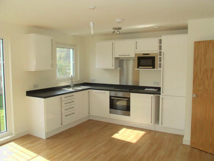 2 Bedroom Apartment To Rent In St James Road, Sutton, Surrey, SM1
