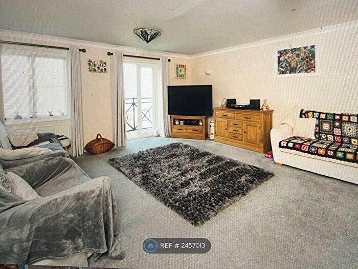 2 Bedroom Flat To Rent In Martinique Way, Eastbourne, BN23